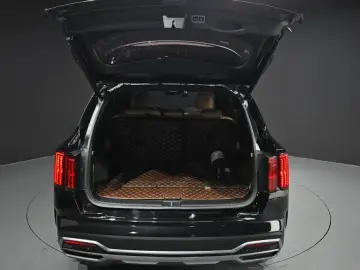 2023 Kia Sorento с пробегом 92 388 км