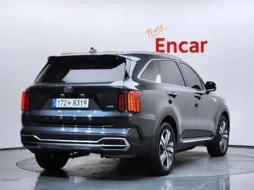 2021 Kia Sorento с пробегом 8 984 км