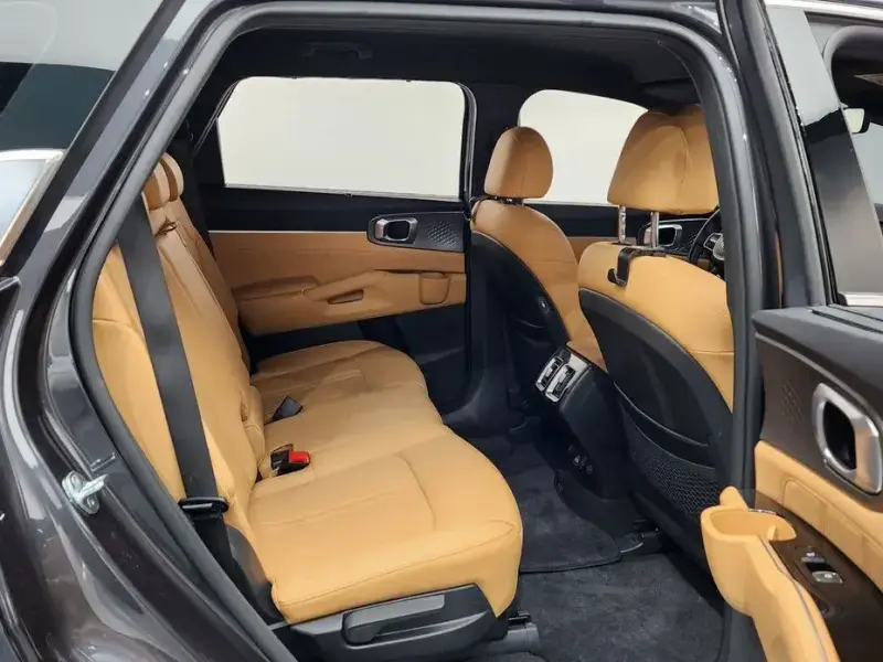 2021 Kia Sorento с пробегом 8 984 км