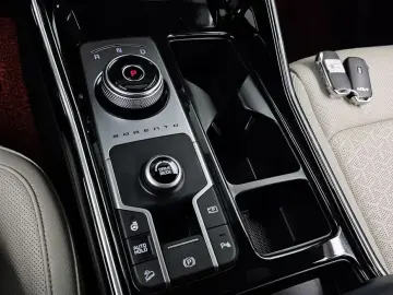 2022 Kia Sorento с пробегом 72 301 км