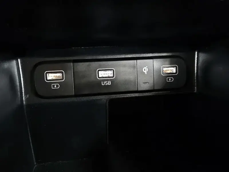 2022 Kia Sorento с пробегом 72 301 км