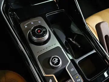 2021 Kia Sorento с пробегом 104 747 км