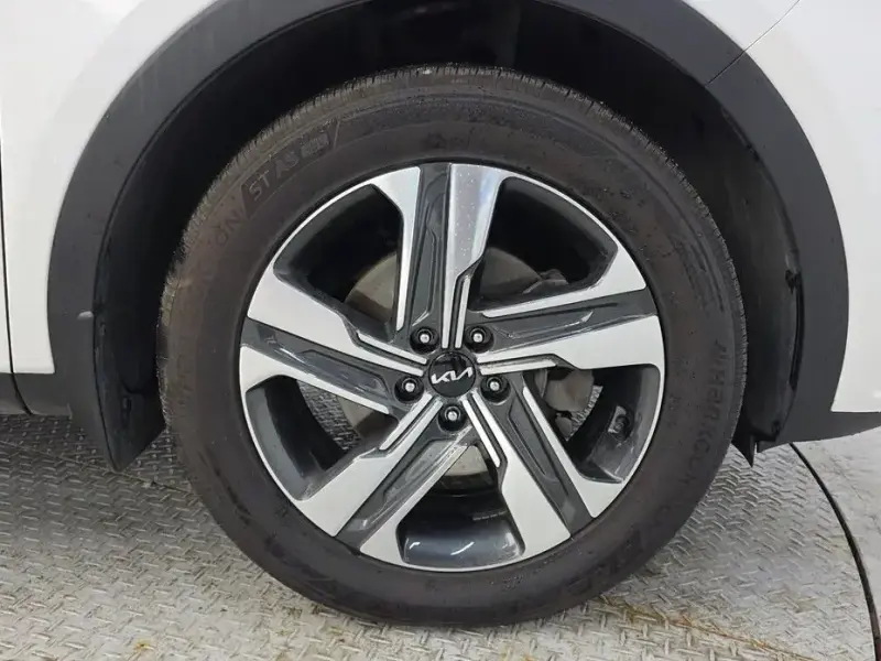 2023 Kia Sorento с пробегом 70 483 км