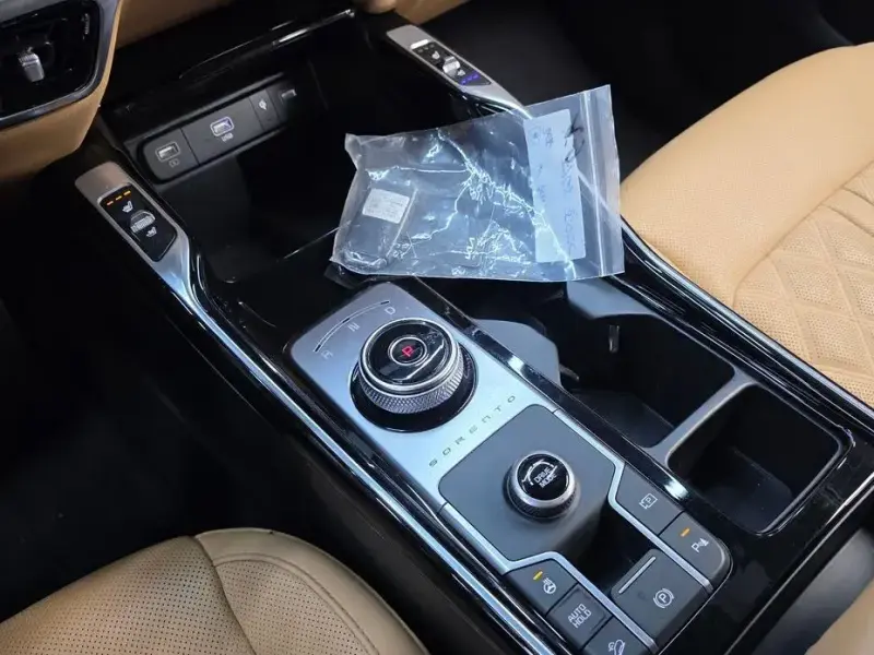 2023 Kia Sorento с пробегом 70 483 км