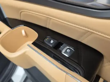 2023 Kia Sorento с пробегом 70 483 км