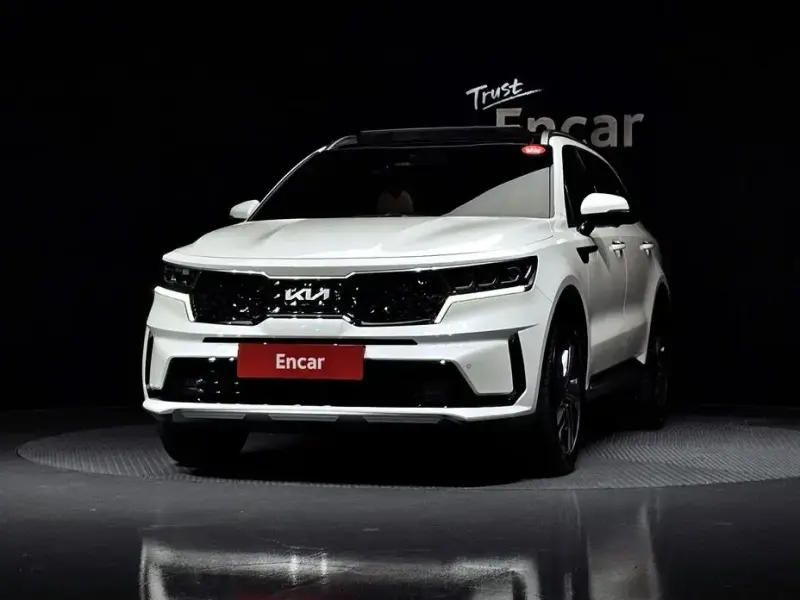 2023 Kia Sorento с пробегом 54 877 км