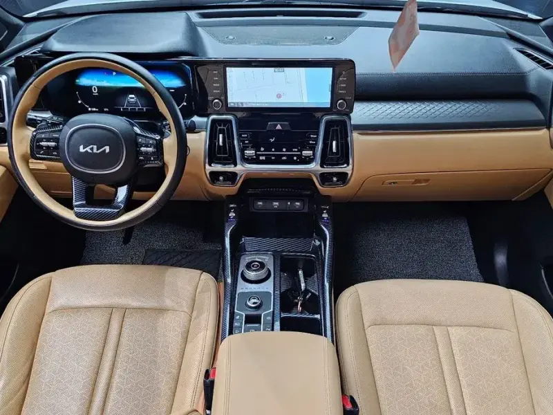 2023 Kia Sorento с пробегом 54 877 км