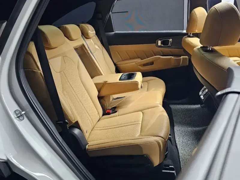2023 Kia Sorento с пробегом 54 877 км