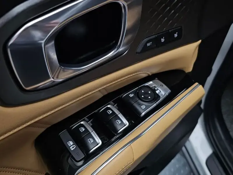 2023 Kia Sorento с пробегом 54 877 км