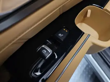 2023 Kia Sorento с пробегом 54 877 км