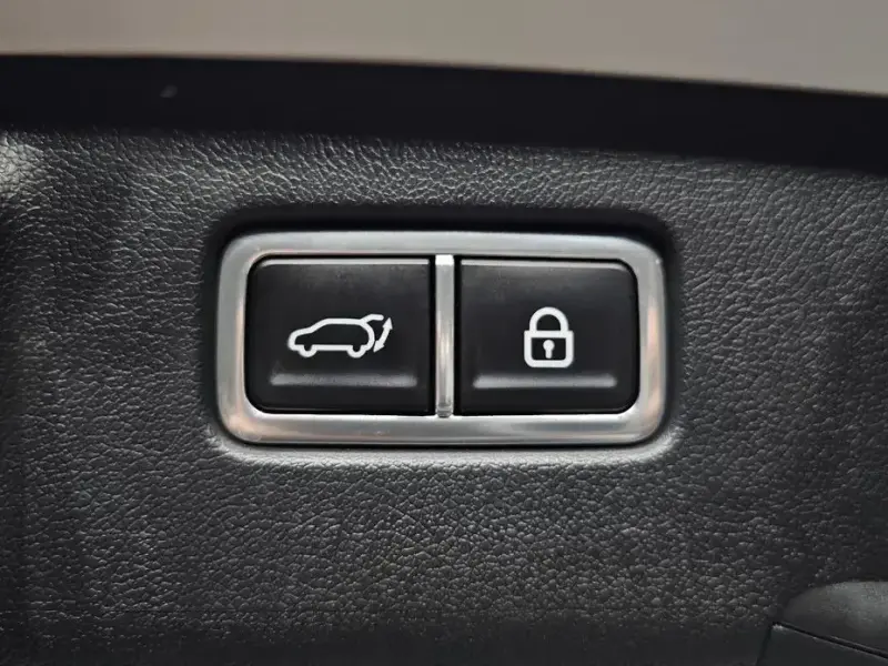 2023 Kia Sorento с пробегом 54 877 км