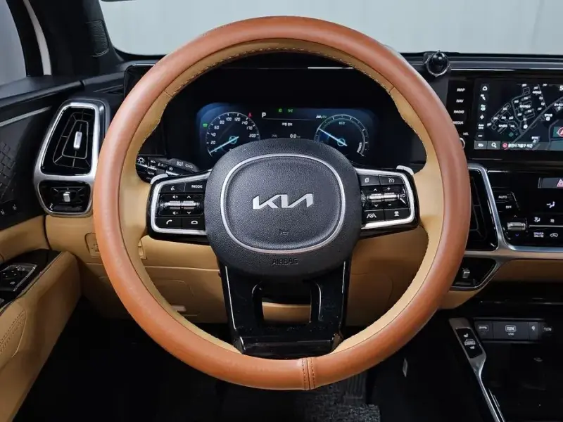 2023 Kia Sorento с пробегом 26 984 км