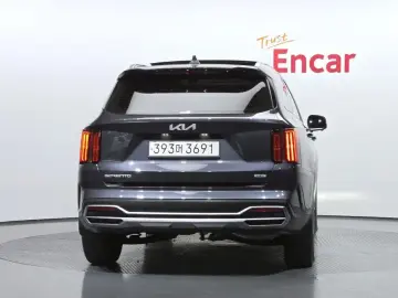 2023 Kia Sorento с пробегом 66 896 км