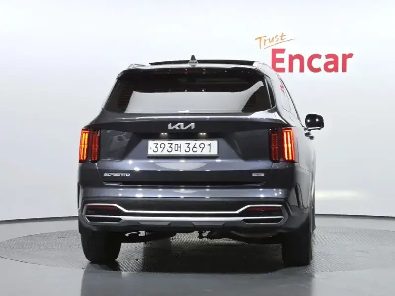 2023 Kia Sorento с пробегом 66 896 км