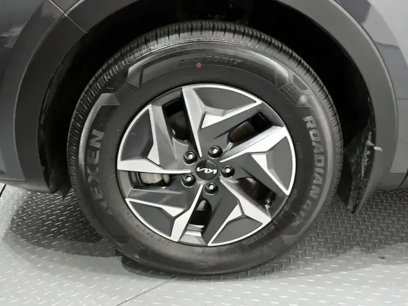 2023 Kia Sorento с пробегом 66 896 км