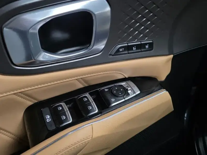 2023 Kia Sorento с пробегом 67 549 км