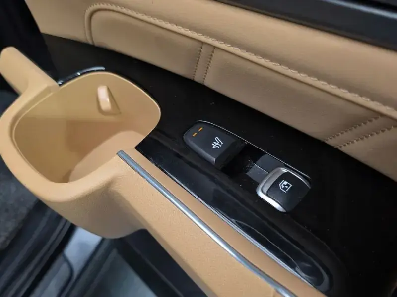 2023 Kia Sorento с пробегом 67 549 км