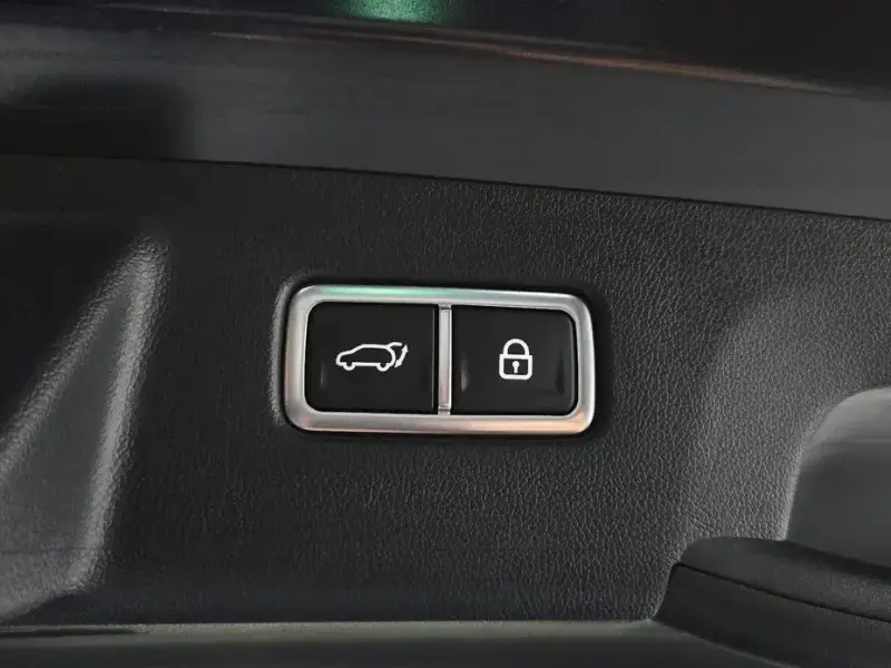 2023 Kia Sorento с пробегом 66 896 км