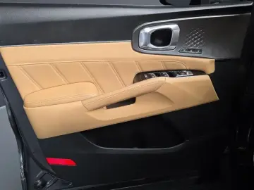 2023 Kia Sorento с пробегом 67 549 км