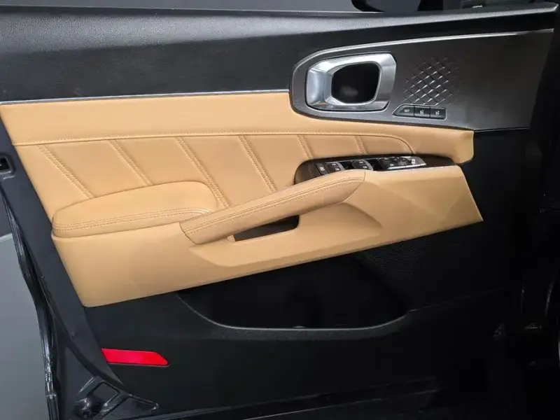 2023 Kia Sorento с пробегом 67 549 км