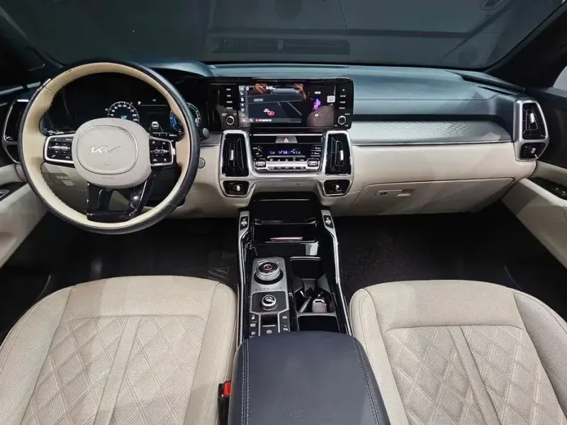 2022 Kia Sorento с пробегом 82 982 км