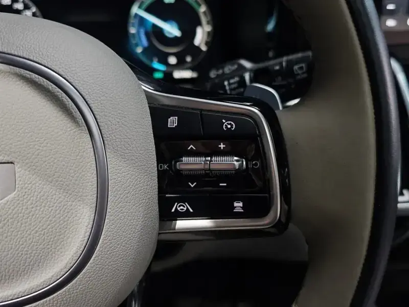 2022 Kia Sorento с пробегом 82 982 км