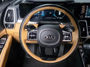 2021 Kia Sorento с пробегом 75 721 км