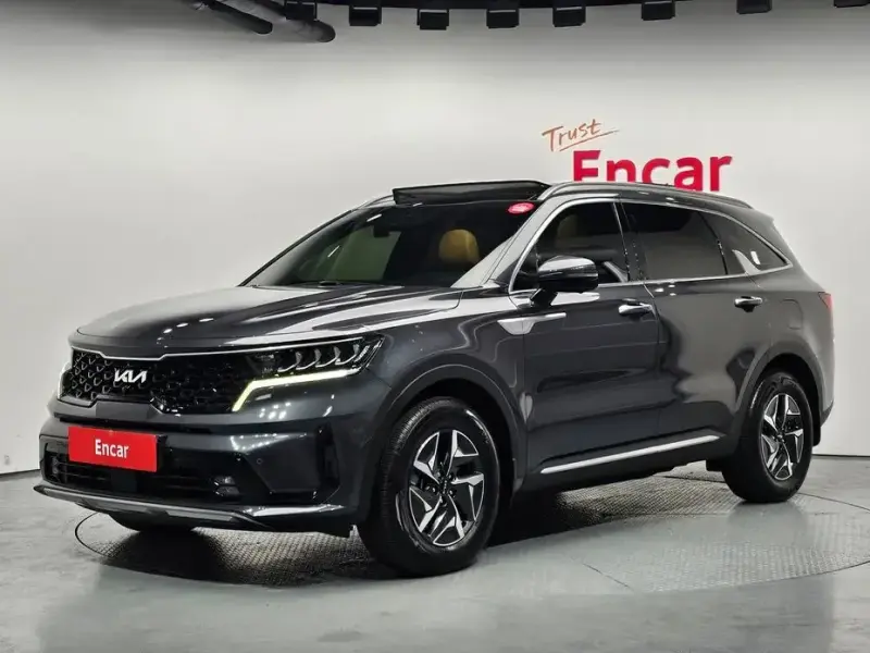 2023 Kia Sorento с пробегом 42 044 км