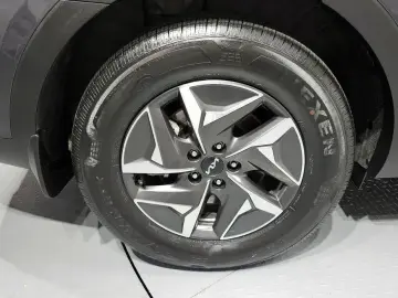 2023 Kia Sorento с пробегом 42 044 км