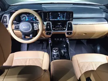 2022 Kia Sorento с пробегом 65 403 км