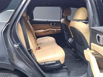 2022 Kia Sorento с пробегом 111 558 км
