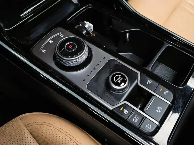 2023 Kia Sorento с пробегом 74 215 км