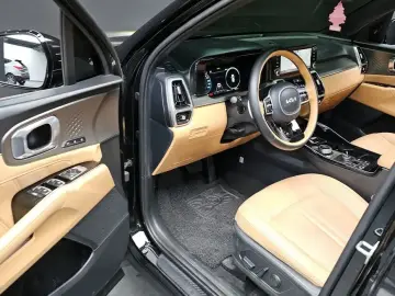 2023 Kia Sorento с пробегом 74 215 км