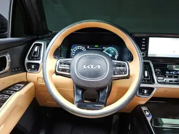 2023 Kia Sorento с пробегом 74 215 км