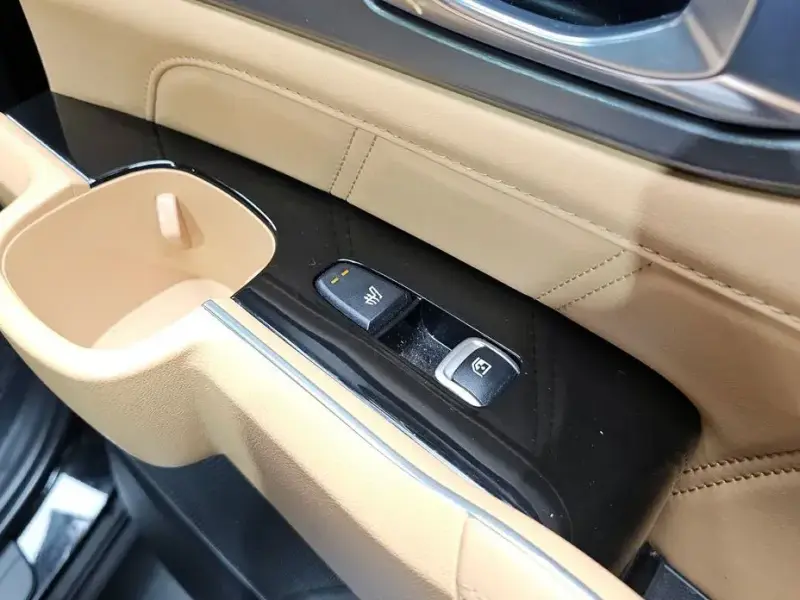 2023 Kia Sorento с пробегом 74 215 км