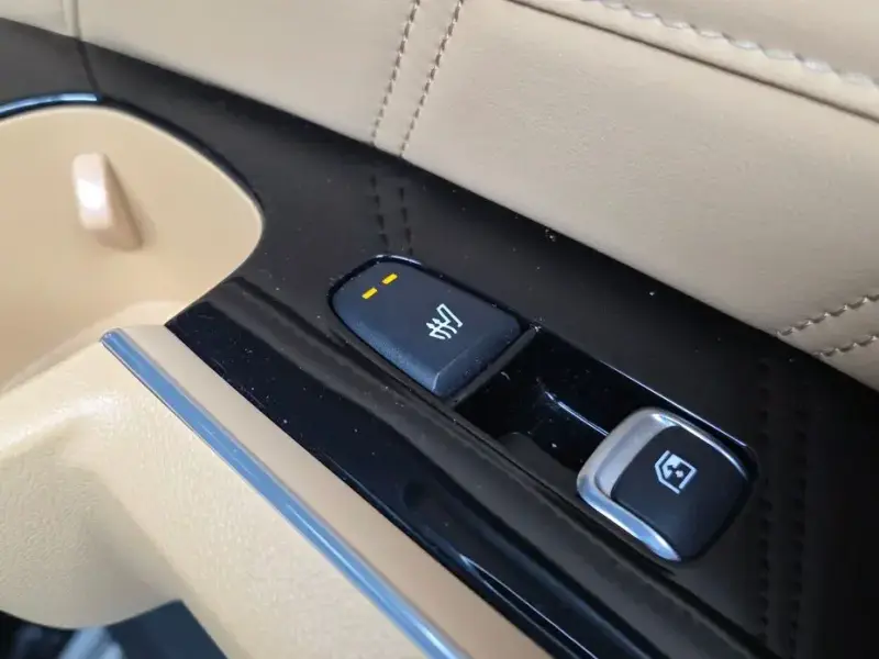 2023 Kia Sorento с пробегом 106 005 км