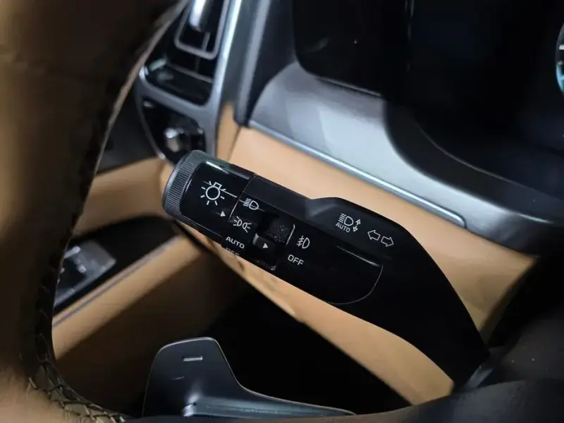 2023 Kia Sorento с пробегом 56 263 км