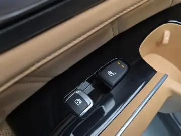 2023 Kia Sorento с пробегом 56 263 км