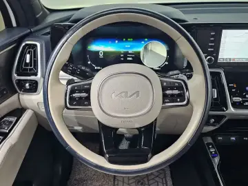 2022 Kia Sorento с пробегом 71 850 км