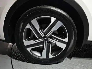 2023 Kia Sorento с пробегом 94 794 км