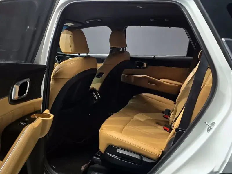 2023 Kia Sorento с пробегом 103 615 км
