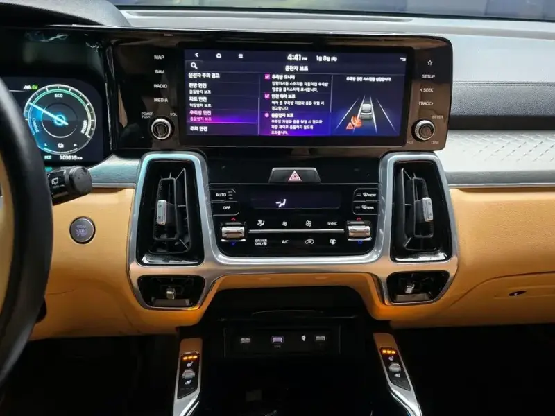 2023 Kia Sorento с пробегом 103 615 км