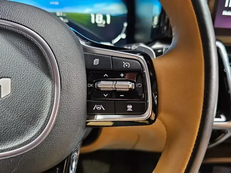 2023 Kia Sorento с пробегом 94 794 км