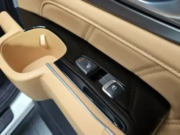 2023 Kia Sorento с пробегом 21 080 км