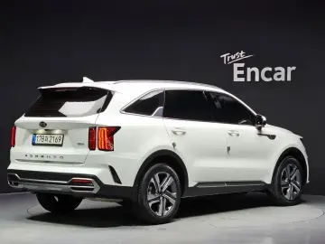 2021 Kia Sorento с пробегом 11 906 км