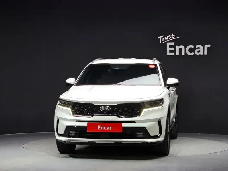 2021 Kia Sorento с пробегом 11 906 км