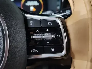 2023 Kia Sorento с пробегом 69 349 км