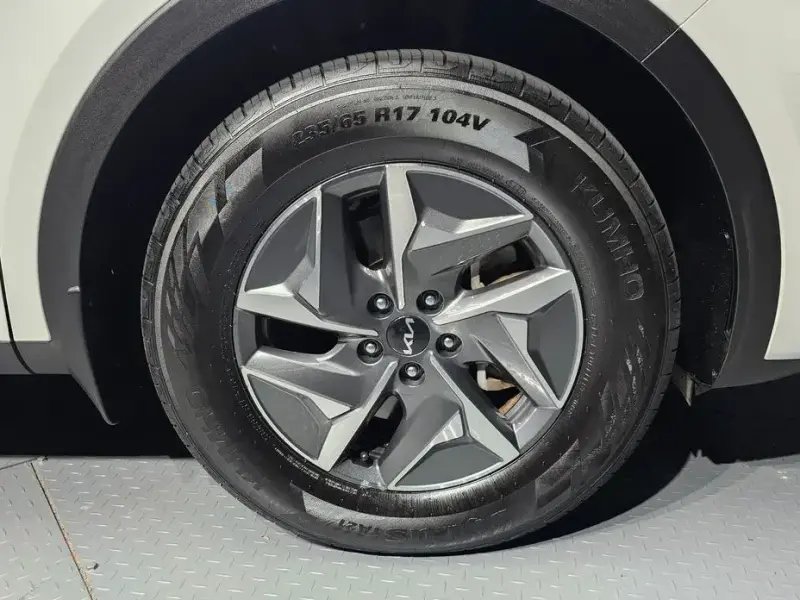 2022 Kia Sorento с пробегом 81 023 км