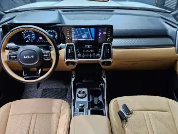 2022 Kia Sorento с пробегом 81 023 км