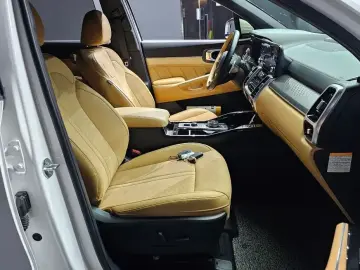 2022 Kia Sorento с пробегом 81 023 км